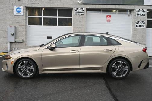 2021 Kia K5 EX