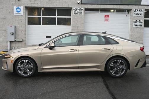 2021 Kia K5 EX