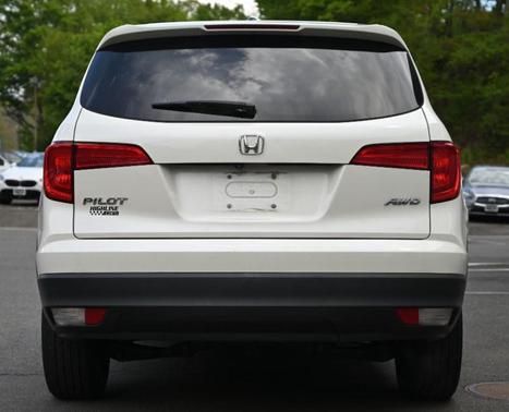 White Diamond Pearl 2017 Honda Pilot EX-L