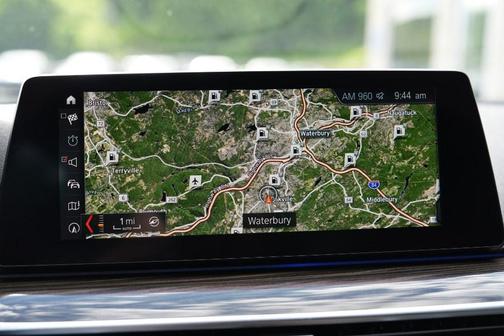 Alpine White 2019 BMW 530 xDrive