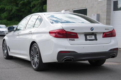 Alpine White 2019 BMW 530 xDrive