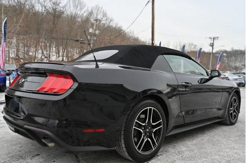 2022 Ford Mustang EcoBoost Premium