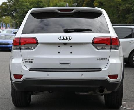2022 Jeep Grand Cherokee Laredo
