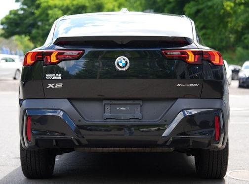 Black Sapphire Metallic 2025 BMW X2 xDrive28i