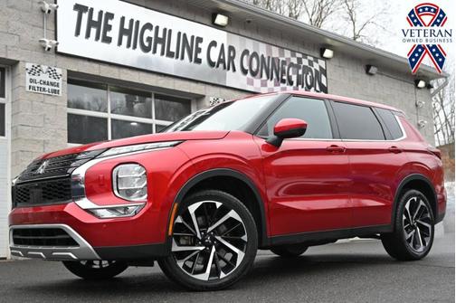 2024 Mitsubishi Outlander SE