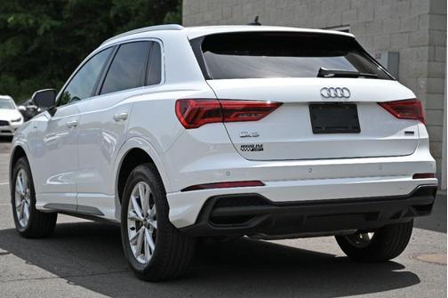 Arkona White 2025 Audi Q3 Premium 45 TFSI S line quattro Tiptronic