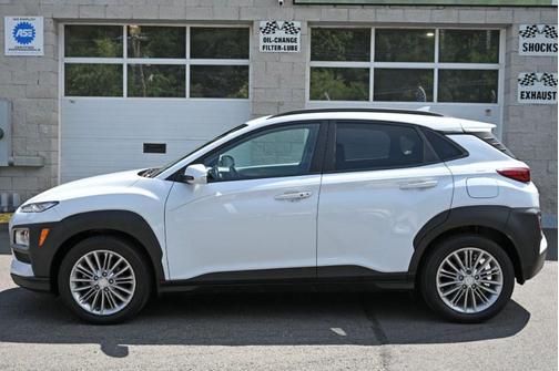 2021 Hyundai KONA SEL Plus
