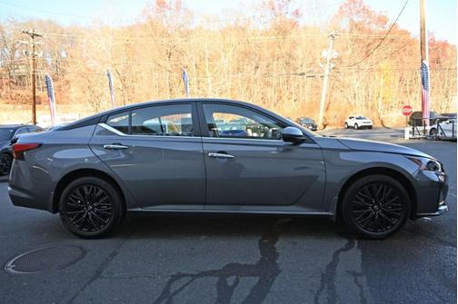 2025 Nissan Altima SV AWD