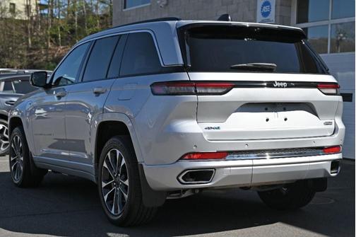 Silver Zynith 2024 Jeep Grand Cherokee 4xe Overland
