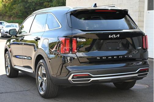 2022 Kia Sorento Hybrid S