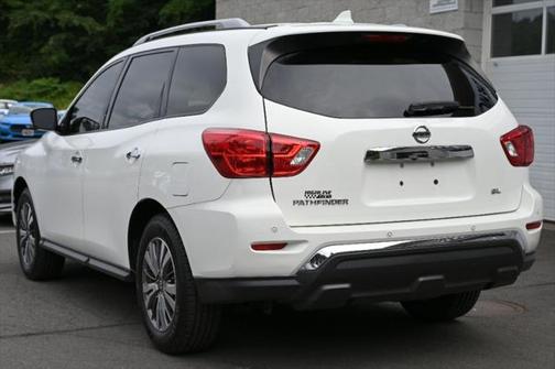 2019 Nissan Pathfinder SL