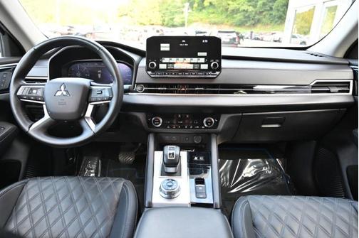 2023 Mitsubishi Outlander PHEV SEL