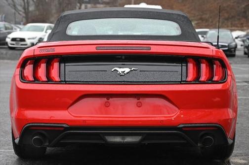 2022 Ford Mustang EcoBoost Premium