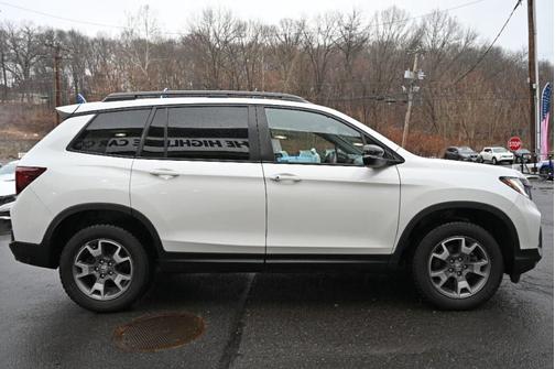 2022 Honda Passport AWD TrailSport