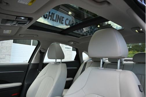 2022 Hyundai SONATA Limited