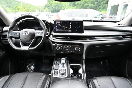 2022 INFINITI QX60 Luxe