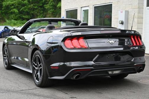 2022 Ford Mustang EcoBoost Premium