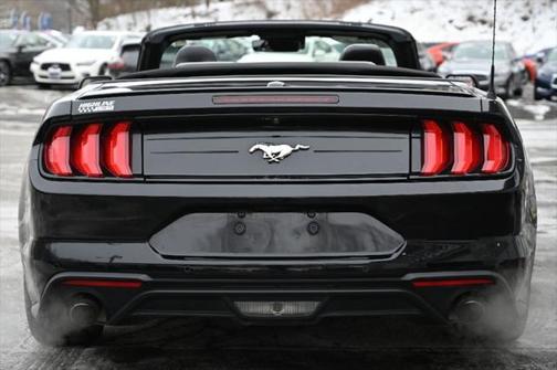 2022 Ford Mustang EcoBoost Premium