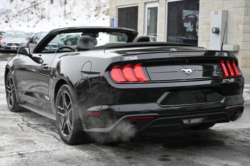 2022 Ford Mustang EcoBoost Premium