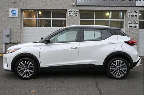 2023 Nissan Kicks SV