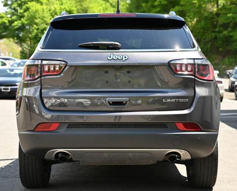 Granite Crystal Metallic Clearcoat 2023 Jeep Compass Limited
