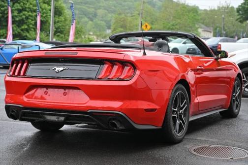 2022 Ford Mustang EcoBoost Premium
