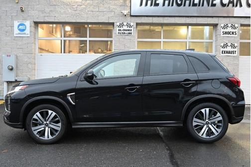 2025 Mitsubishi Outlander Sport SE