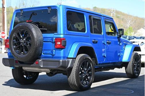 Hydro Blue Pearlcoat 2024 Jeep Wrangler 4xe Sahara