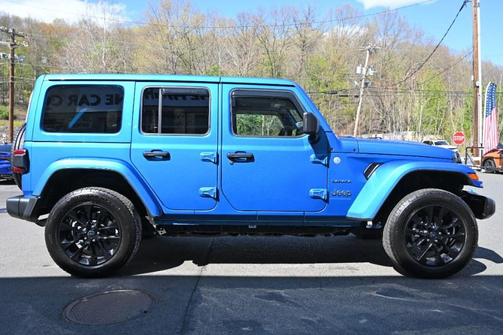Hydro Blue Pearlcoat 2024 Jeep Wrangler 4xe Sahara