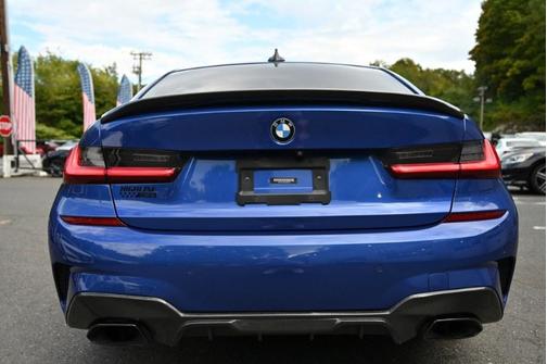 2019 BMW 330 xDrive