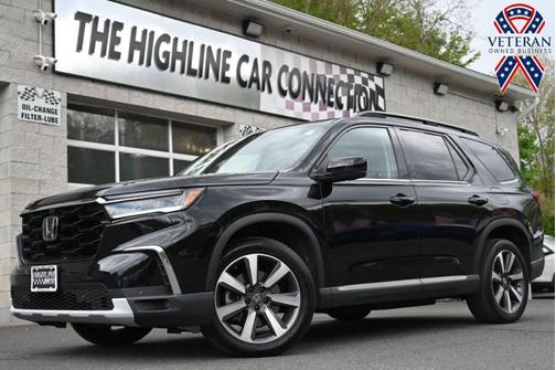 Crystal Black Pearl 2023 Honda Pilot AWD Elite
