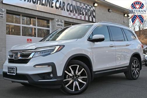 2022 Honda Pilot Touring 8-Passenger