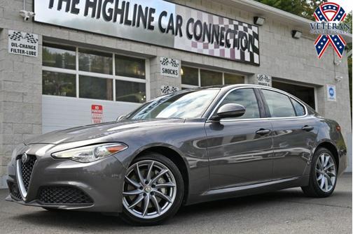 2018 Alfa Romeo Giulia Base