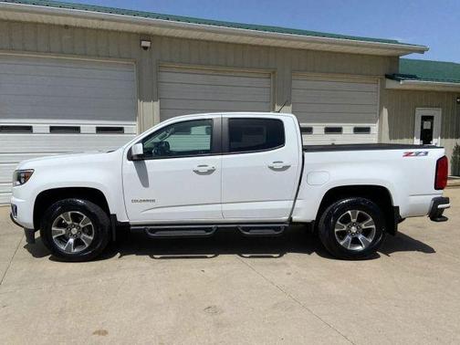 White 2018 Chevrolet Colorado Z71