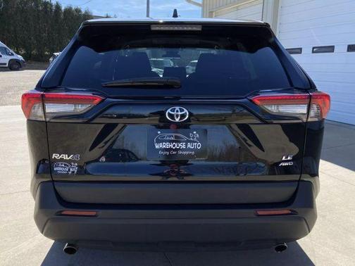 2023 Toyota RAV4 LE
