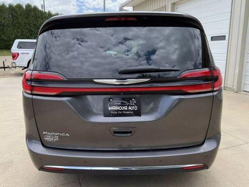 2021 Chrysler Pacifica Touring-L