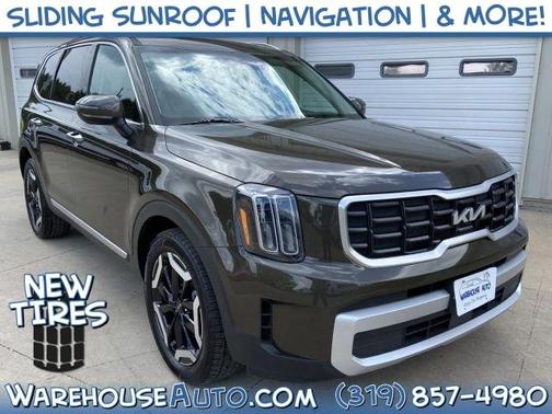 Green 2025 Kia Telluride S