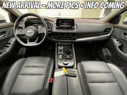 White 2023 Nissan Rogue SV