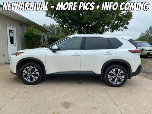 White 2023 Nissan Rogue SV