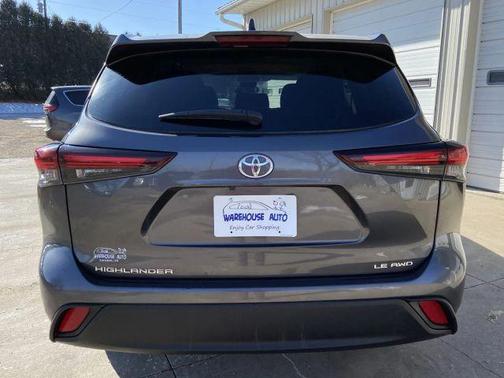 2024 Toyota Highlander LE