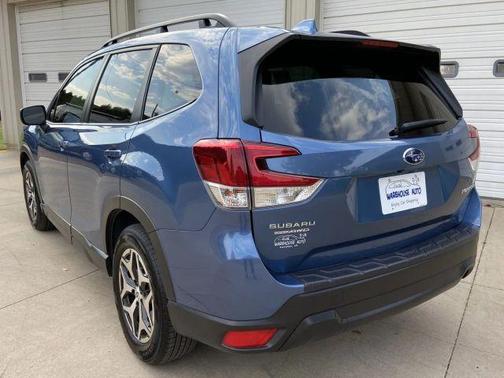 2022 Subaru Forester Premium