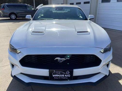 2022 Ford Mustang EcoBoost Premium