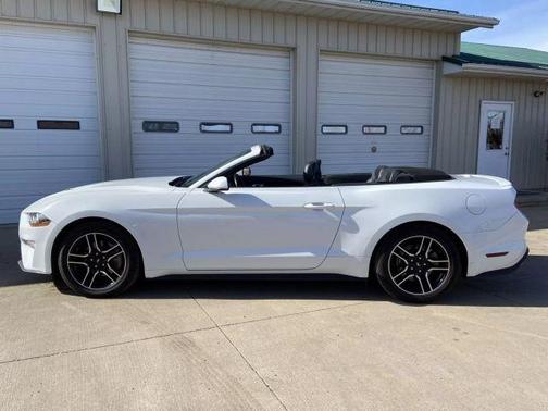 2022 Ford Mustang EcoBoost Premium