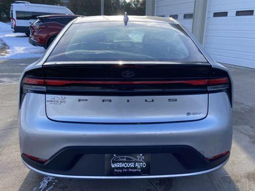 2024 Toyota Prius LE