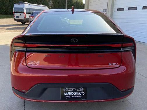 2024 Toyota Prius LE