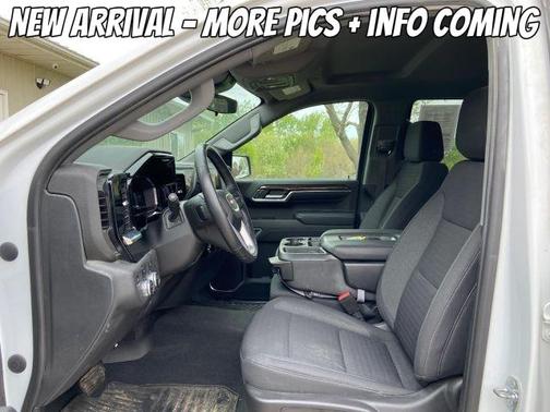 White 2022 GMC Sierra 1500 Elevation