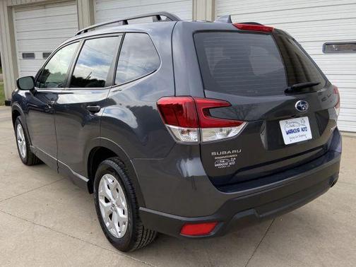 2022 Subaru Forester Base (CVT)