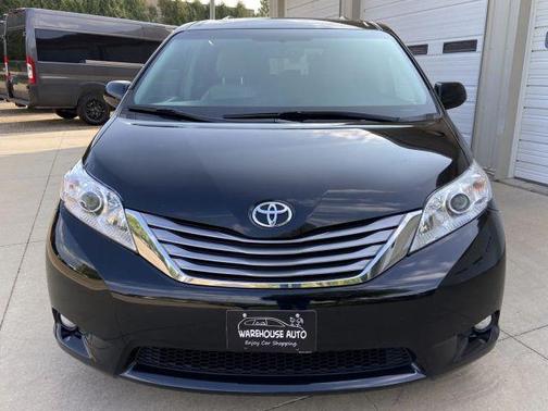 2017 Toyota Sienna XLE Premium