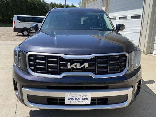 Gray 2025 Kia Telluride S