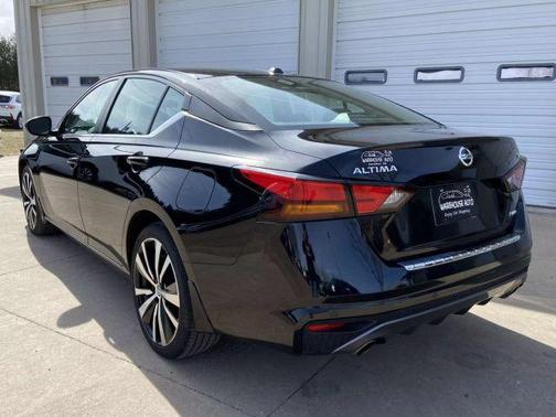 2022 Nissan Altima 2.5 SR